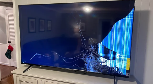 Cracked sony tv repairable 